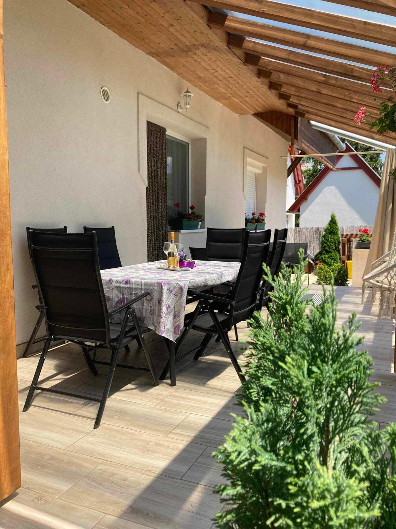 Levendula Vendeghaz Villa Balatonfoldvar Exterior photo